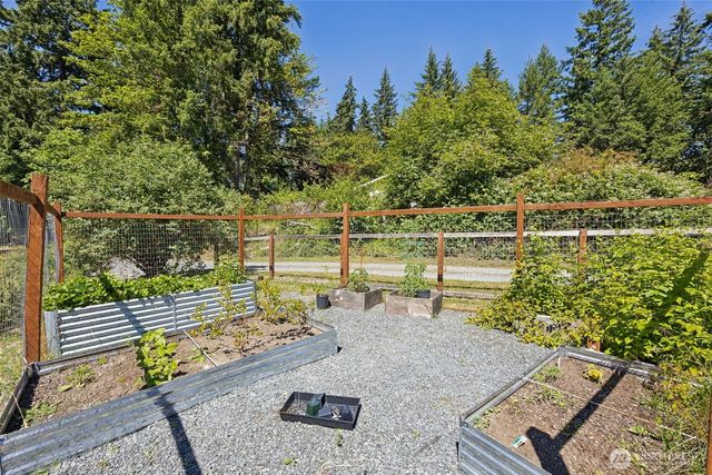 12301 401st Street E, Eatonville, WA 98328
