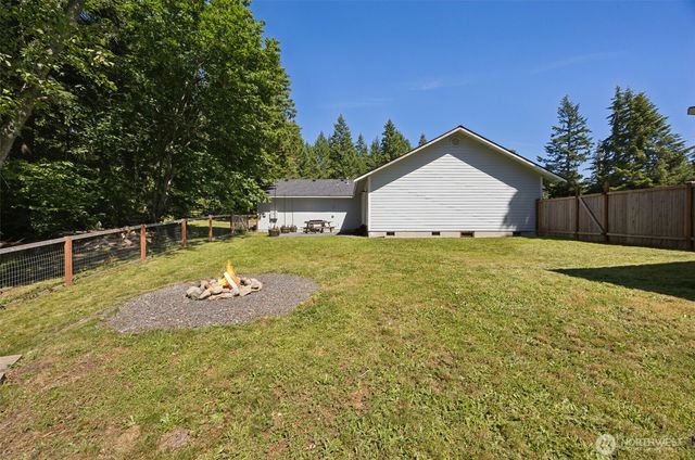 12301 401st Street E, Eatonville, WA 98328