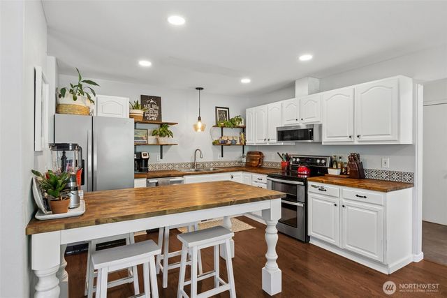 12301 401st Street E, Eatonville, WA 98328