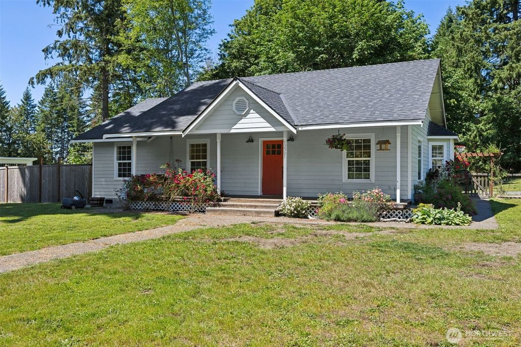 12301 401st Street E, Eatonville, WA 98328