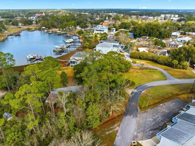 405 Creary St, Pensacola, FL 32507