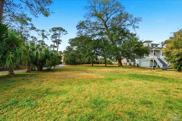 405 Creary St, Pensacola, FL 32507
