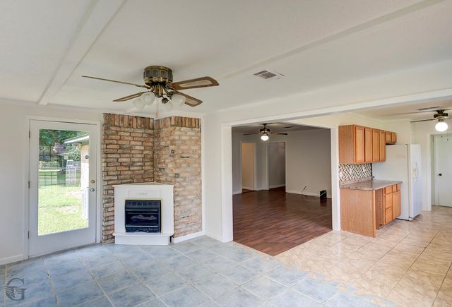 2701 Jonathan Lane, Shreveport, LA 71108