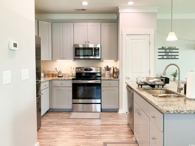 200 Button Willow St, Taylors, SC 29687