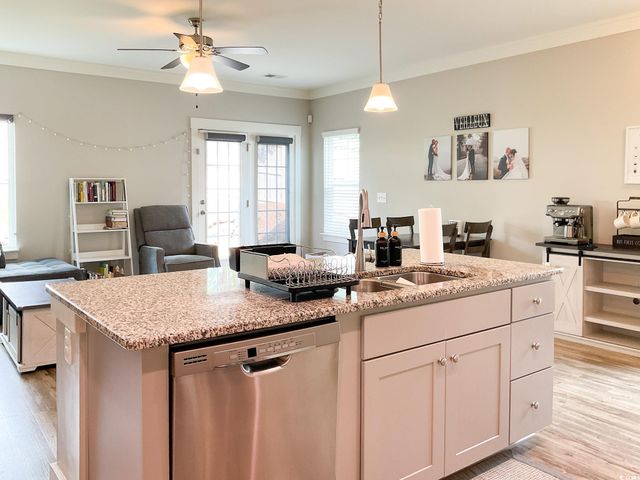 200 Button Willow St, Taylors, SC 29687