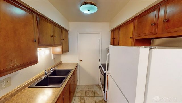 1718 Radio Road, Dayton, OH 45403