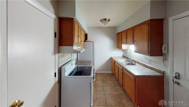 1718 Radio Road, Dayton, OH 45403