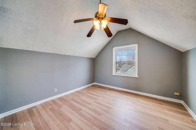 517 Harris Pl, Louisville, KY 40222