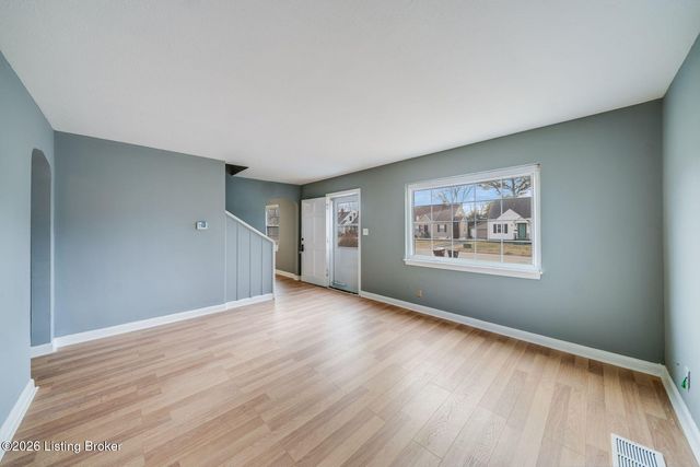 517 Harris Pl, Louisville, KY 40222