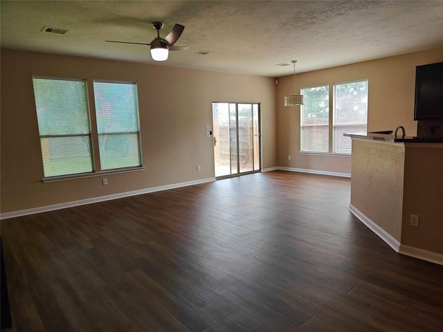 7915 Moss Springs Ct Court, Cypress, TX 77433