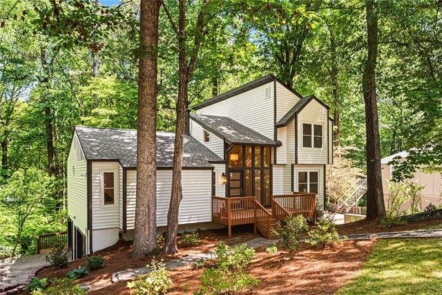 3465 Shawnee Trail SE, Smyrna, GA 30080