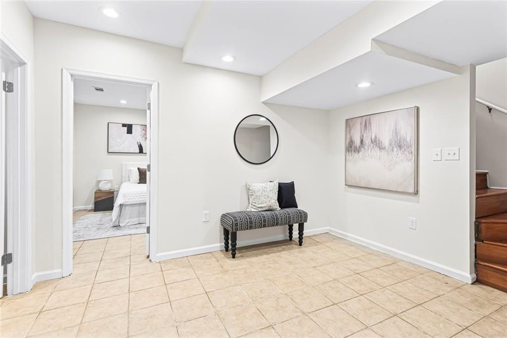 Image 23 of property listing at 3465 Shawnee Trail SE, Smyrna, GA 30080