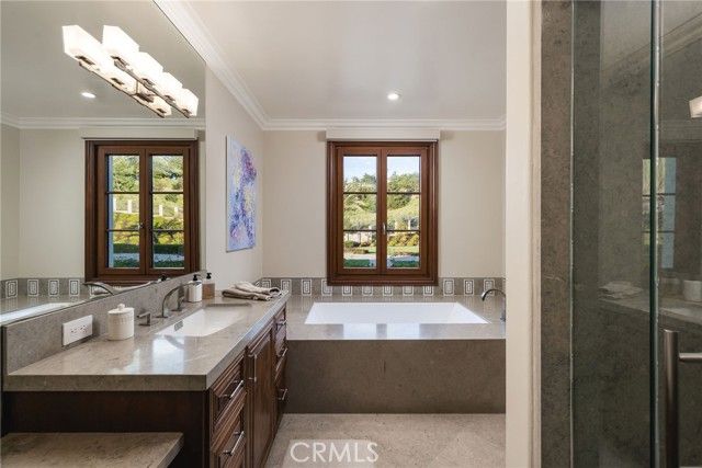 31902 Apuesto Way, Laguna Hills, CA 92679