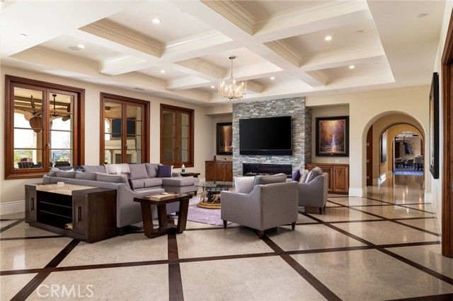 31902 Apuesto Way, Laguna Hills, CA 92679