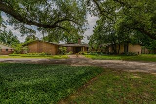 4695 Gladys Avenue, Beaumont, TX 77706