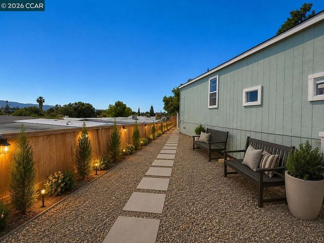 91 Terrace Ct, Concord, CA 94518