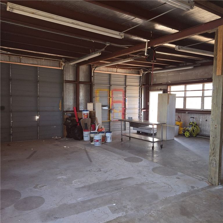 7832 Hull Dr, Corpus Christi, TX 78414 — photo 3