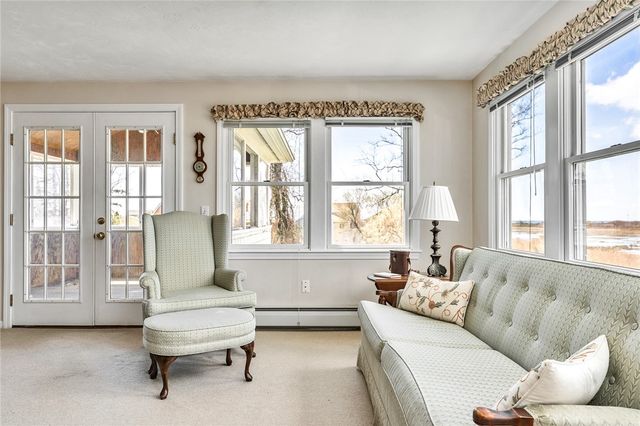 110 Houston Avenue, Narragansett, RI 02882
