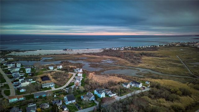 110 Houston Avenue, Narragansett, RI 02882