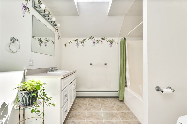 110 Houston Avenue, Narragansett, RI 02882