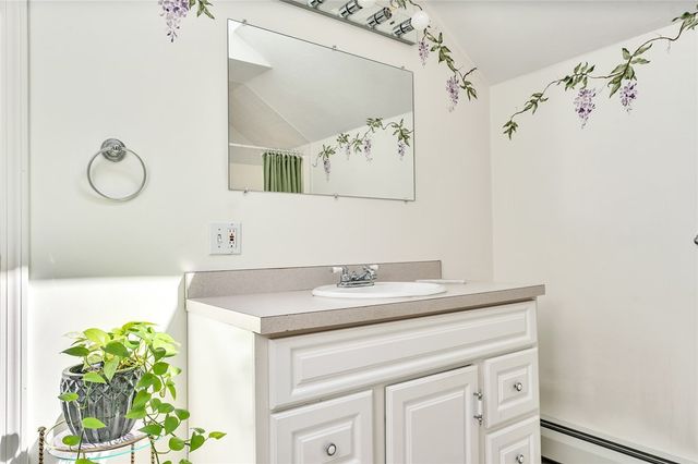 110 Houston Avenue, Narragansett, RI 02882