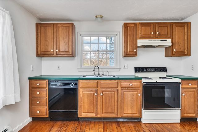 110 Houston Avenue, Narragansett, RI 02882