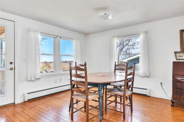 110 Houston Avenue, Narragansett, RI 02882
