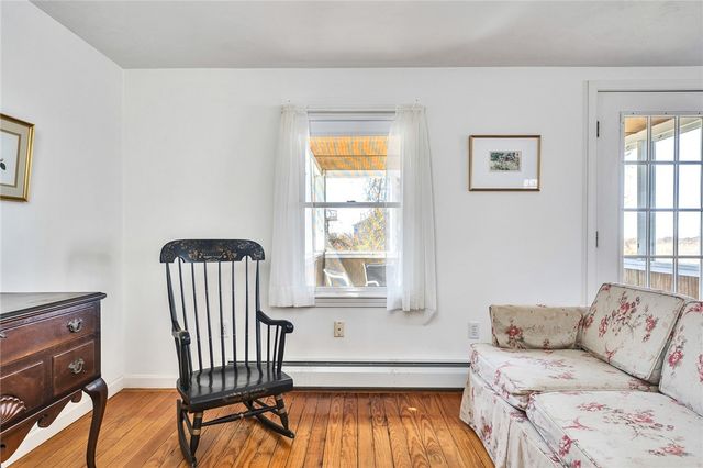 110 Houston Avenue, Narragansett, RI 02882