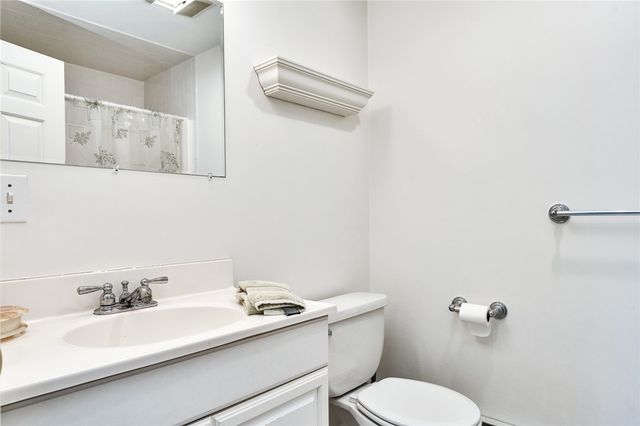 110 Houston Avenue, Narragansett, RI 02882