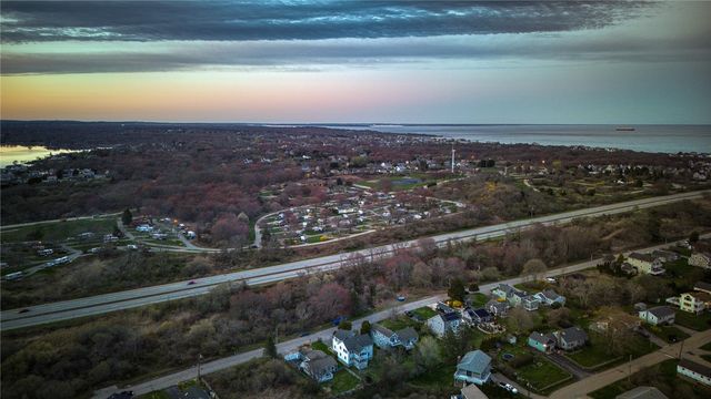 110 Houston Avenue, Narragansett, RI 02882