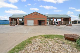 1433 N Plaza Drive, Granbury, TX 76048