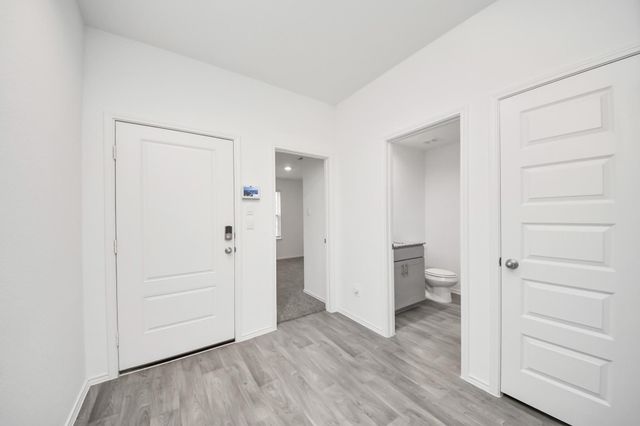 1310 Bison View Lane, Sealy, TX 77474