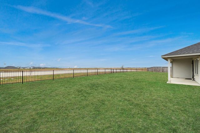 1310 Bison View Lane, Sealy, TX 77474