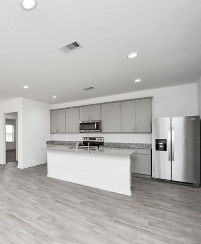 1310 Bison View Lane, Sealy, TX 77474