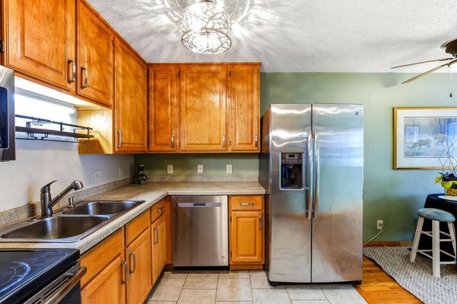391 Grand Avenue 203, Saint Paul, MN 55102