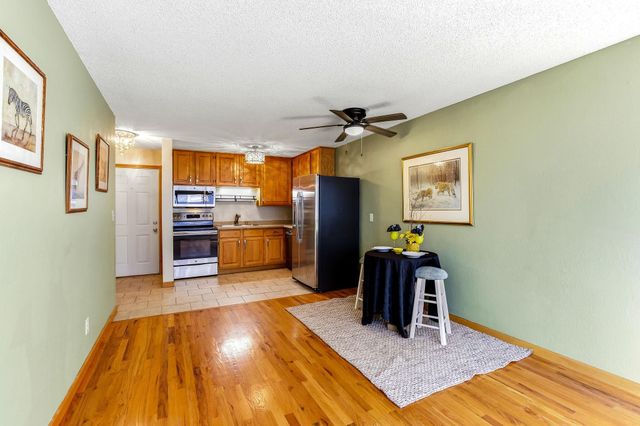 391 Grand Avenue 203, Saint Paul, MN 55102