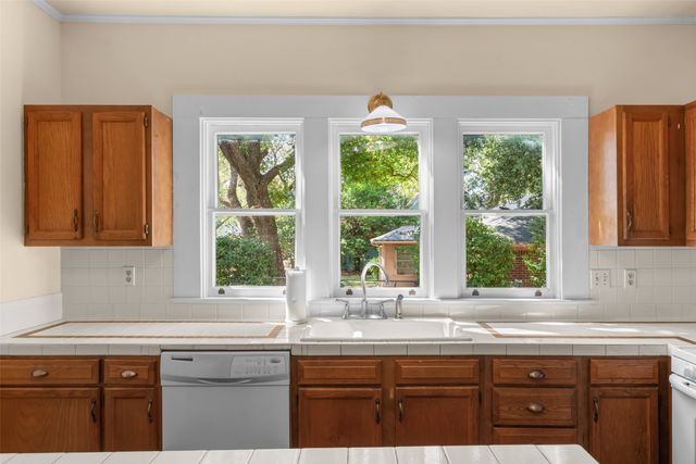206 E Josephine Street, Weatherford, TX 76086