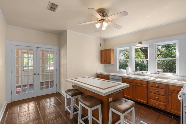 206 E Josephine Street, Weatherford, TX 76086