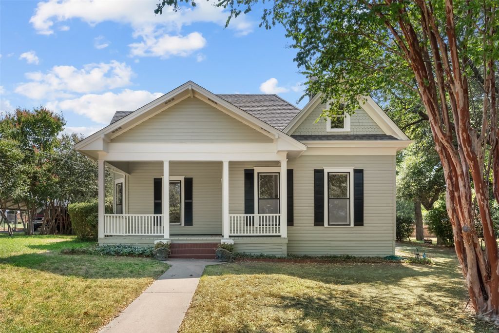 206 E Josephine Street, Weatherford, TX 76086