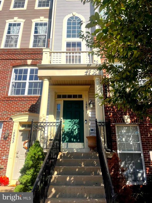 15831 JOHN DISKIN CIR, Woodbridge, VA 22191