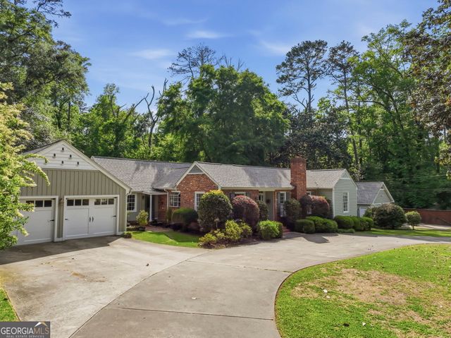 2520 Rockbridge Road, Macon, GA 31204