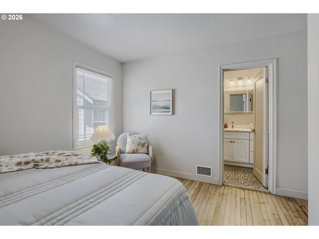 6204 Ne 8TH Ave, Portland, OR 97211