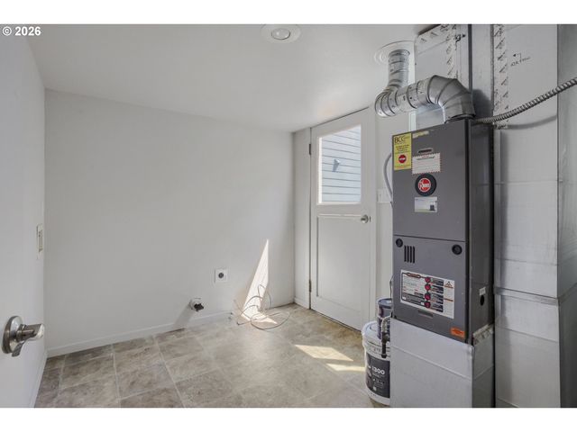 6204 Ne 8TH Ave, Portland, OR 97211