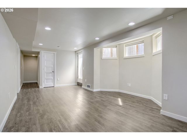 6204 Ne 8TH Ave, Portland, OR 97211