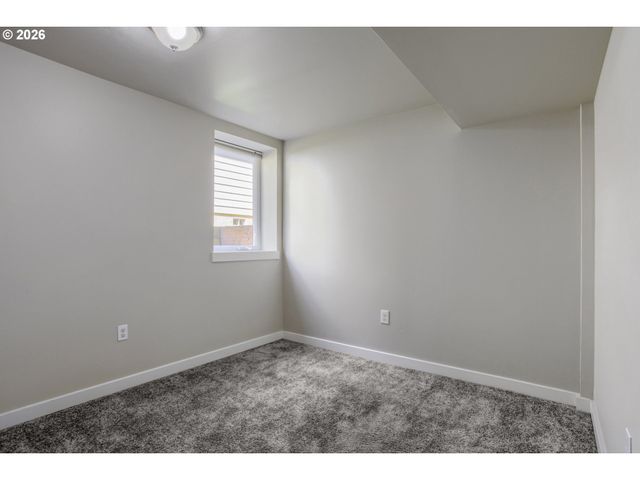 6204 Ne 8TH Ave, Portland, OR 97211