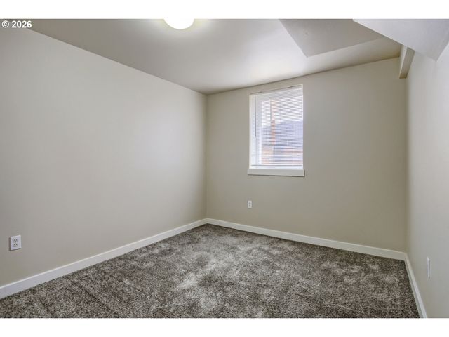 6204 Ne 8TH Ave, Portland, OR 97211