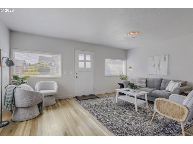 6204 Ne 8TH Ave, Portland, OR 97211