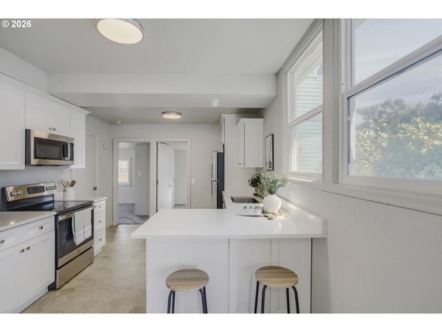 6204 Ne 8TH Ave, Portland, OR 97211