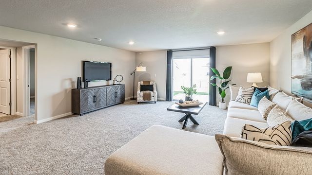 10266 NW 68th Avenue, Johnston, IA 50131