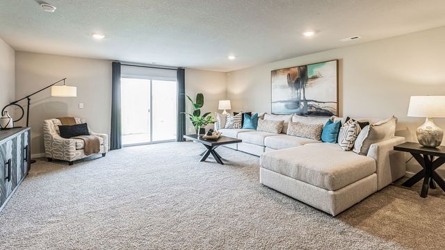 10266 NW 68th Avenue, Johnston, IA 50131